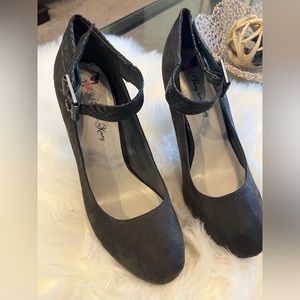 Gray Stiletto with Snake-skin Heel